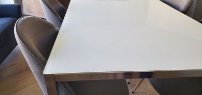 Dinning table and 4 chairs