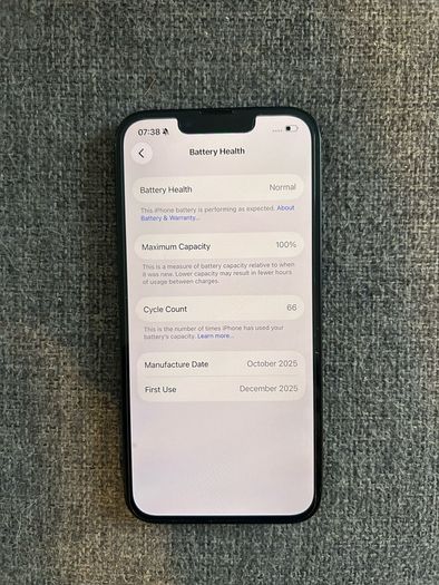 iPhone 16e black 128gb unlocked, 100% battery health