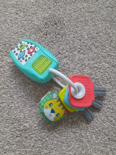 Infantino key chain toy