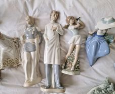 Collection of Lladro, NAO & DAO figures