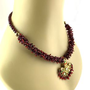 Vintage costume necklace