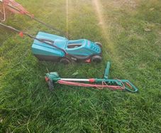 electric lawnmower