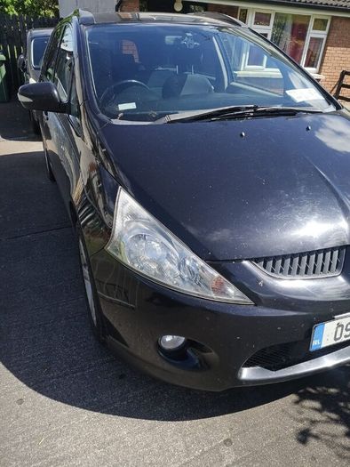 Mitsubishi Grandis 2009