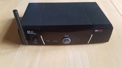 Vintage Sony Radio ICF-704L Portable 3 Band