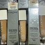 BNIB Lancome Teint Idole Ultra Wear Care and Glow 30ml foundation A luminous, medium-coverage foundation with SPF25 and a staying power of up to 24 hours. Image 3