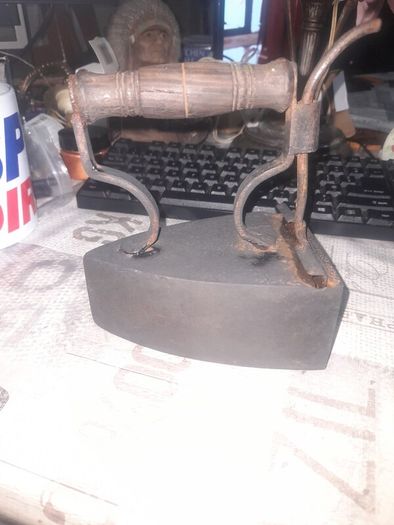 Antique Sad Clothes Iron and Box Iron Price is for 1. Postage Available or Collection on all my items