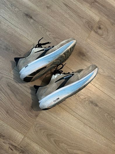 Brooks Ghost 18 Running Shoes - size 11.5