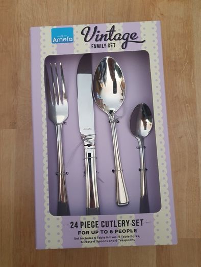 24 piece 6 person Cutlery Set RRP 45Eur high end restaurant quality AMEFA Florida Bead