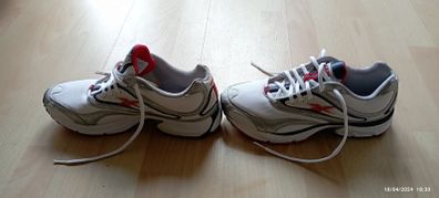 sport shoes