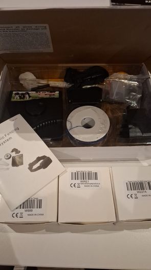 Electric fencing shock collar system with 2 collars and extra wire