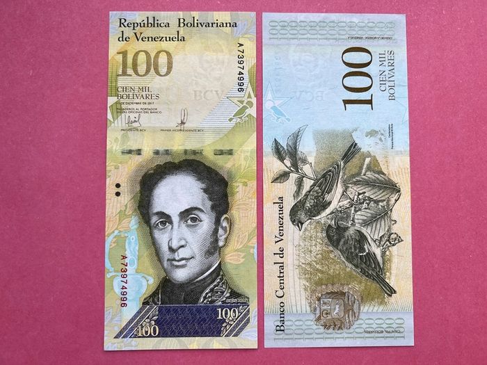 Venezuela  100 Bolivares  2017  Pick 100c  ( Uncirculated )