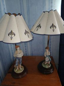 2 Figurine Table Lamps.  40e for 2.. o.n.o.