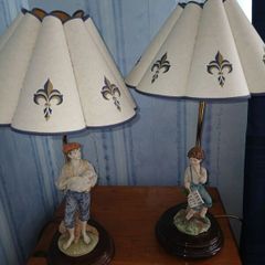 2 Figurine Table Lamps.  40e for 2.. o.n.o.