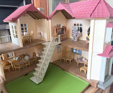 Sylvanian Families Bundle (2 houses + more)