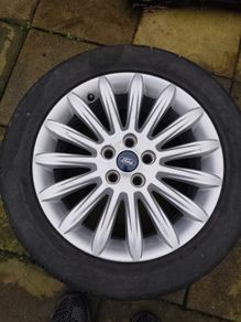 Ford alloy with tyre