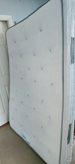 Evolution Double Mattress 190 X 138 X 26 Cm