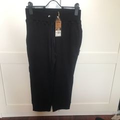 Ladies bottoms size 8