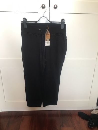 Ladies bottoms size 8