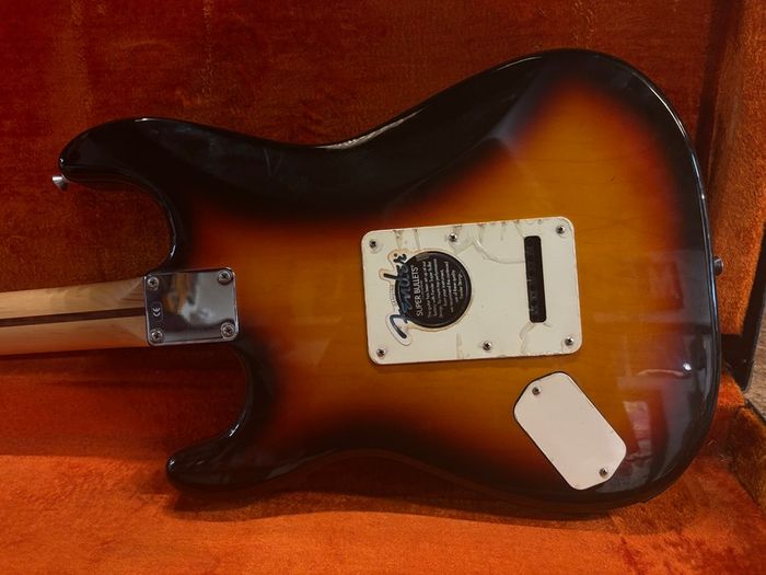 Fender Standard Roland Ready Stratocaster Sunburst 2003