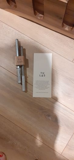 'Tu Las' wine glass rack