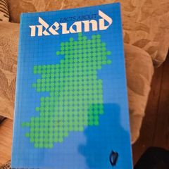Facts About Irish.  Published By The Department Of Foreign Affairs.  Paperback In Good Condition. See Photos For Same.