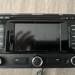 Skoda RNS 315 navigation/radio unit.