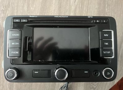 Skoda RNS 315 navigation/radio unit.