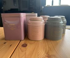 Metal containers