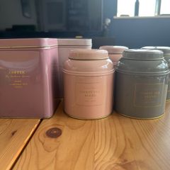 Metal containers