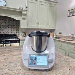 Thermomix TM6 + Cutter + Carry Bag