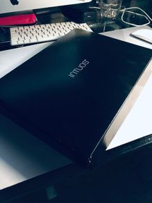 Wacom Intuos Art Pen and Touch digital graphics, drawing & painting tablet - Medium- Black