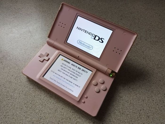 Nintendo Ds lite