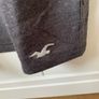 Hollister t-shirt / top for women / ladies in very good condition.  Size: Medium. Image 2