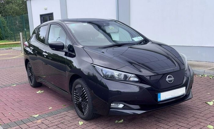 2025 Nissan LEAF SV 62kWh Cold Pack - Only15,800km