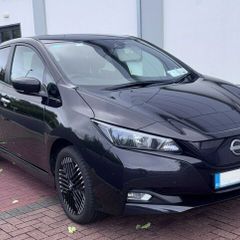 2025 Nissan LEAF SV 62kWh Cold Pack - Only15,800km