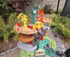 Thomas tank engine and Friends track and crane set