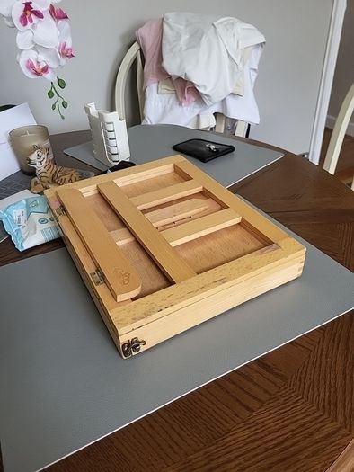 Artists tabletop easel with drawer