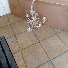 Ornate metal quality pretty 3 light ivory light pendant