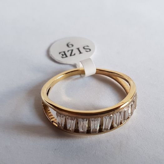 New Ring size 9