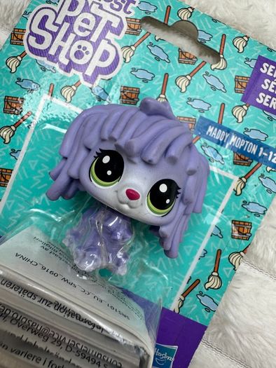 Littlest Pet Shop LPS Purple Komondor Dog Mop Maddy Mopton 1-121 DIRty Please see Pictures