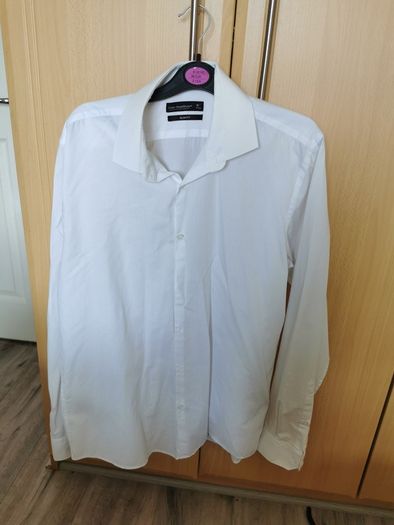 White collar shirt