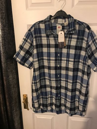New Levi's light shirt
