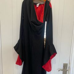 Girls vampire costume
