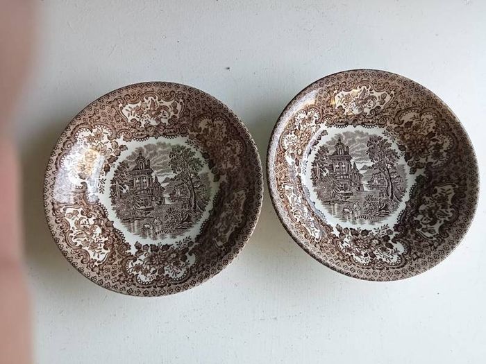 Staffordshire dessert bowls x 2