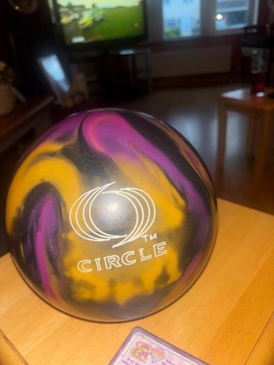 Bowling ball and bowling bag