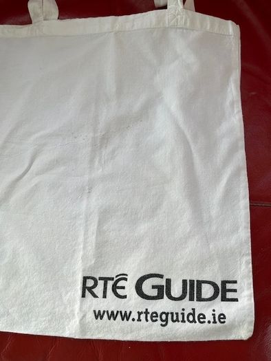 Rte Guide Cream Cotton Tote Bag With 2 Short Handles.