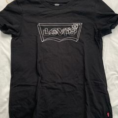 LEVIS black T shirt size XS