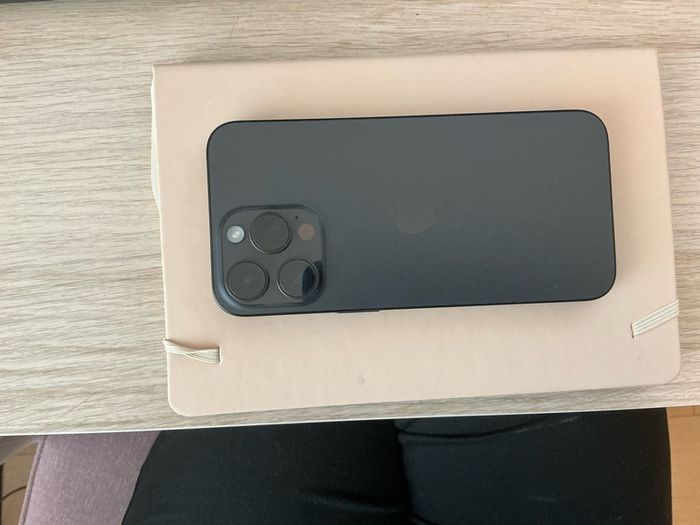 iphone 15 pro max 1TB