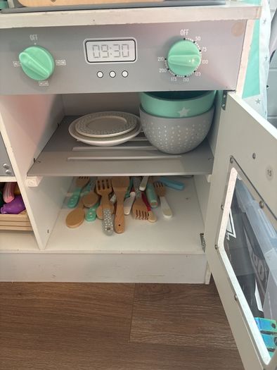 Play Kitchen
