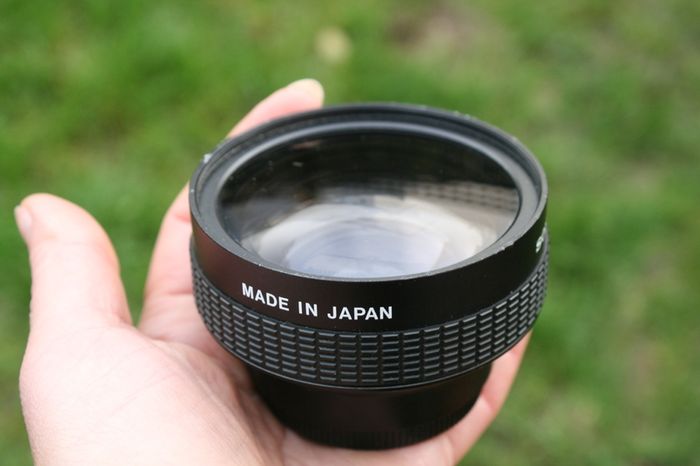 Sony VCL-0752B Wide Conversion Lens X0.7X with 52mm thread AUX